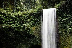 Bali Water Blow – Photo Print Wall Art Indonesia - Bali